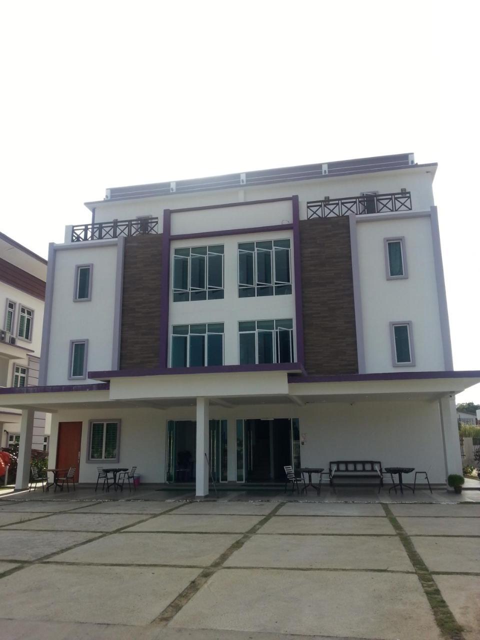 Kompovilla Kuantan Exterior photo